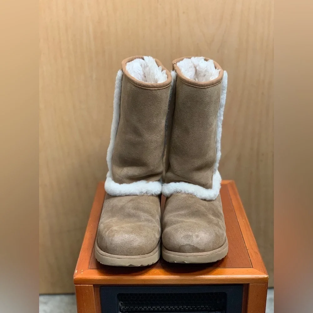 UGG Mid Calf Tan Shearling Lined Boots.     Size-4